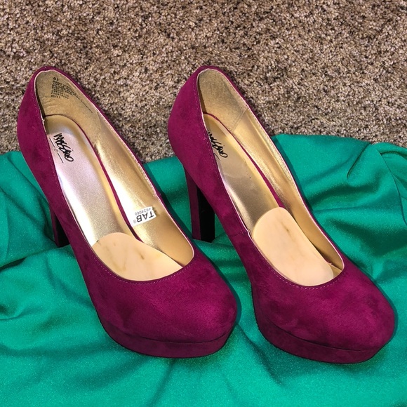 Sexy Raspberry Heels - Picture 2 of 7
